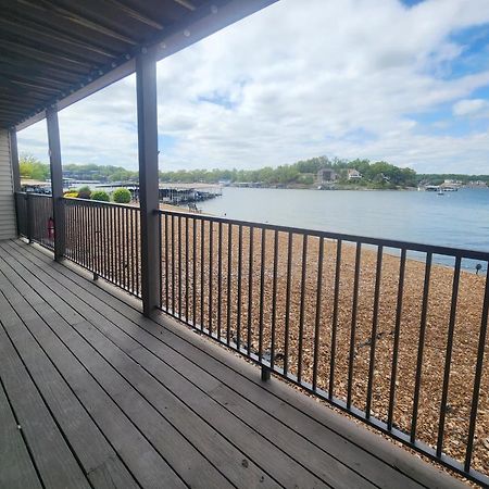 Lakefront Condo With A View Osage Beach Kültér fotó